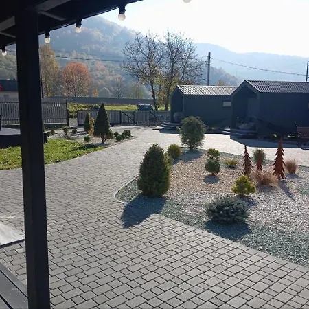 Grey House Holiday home Kvasy
